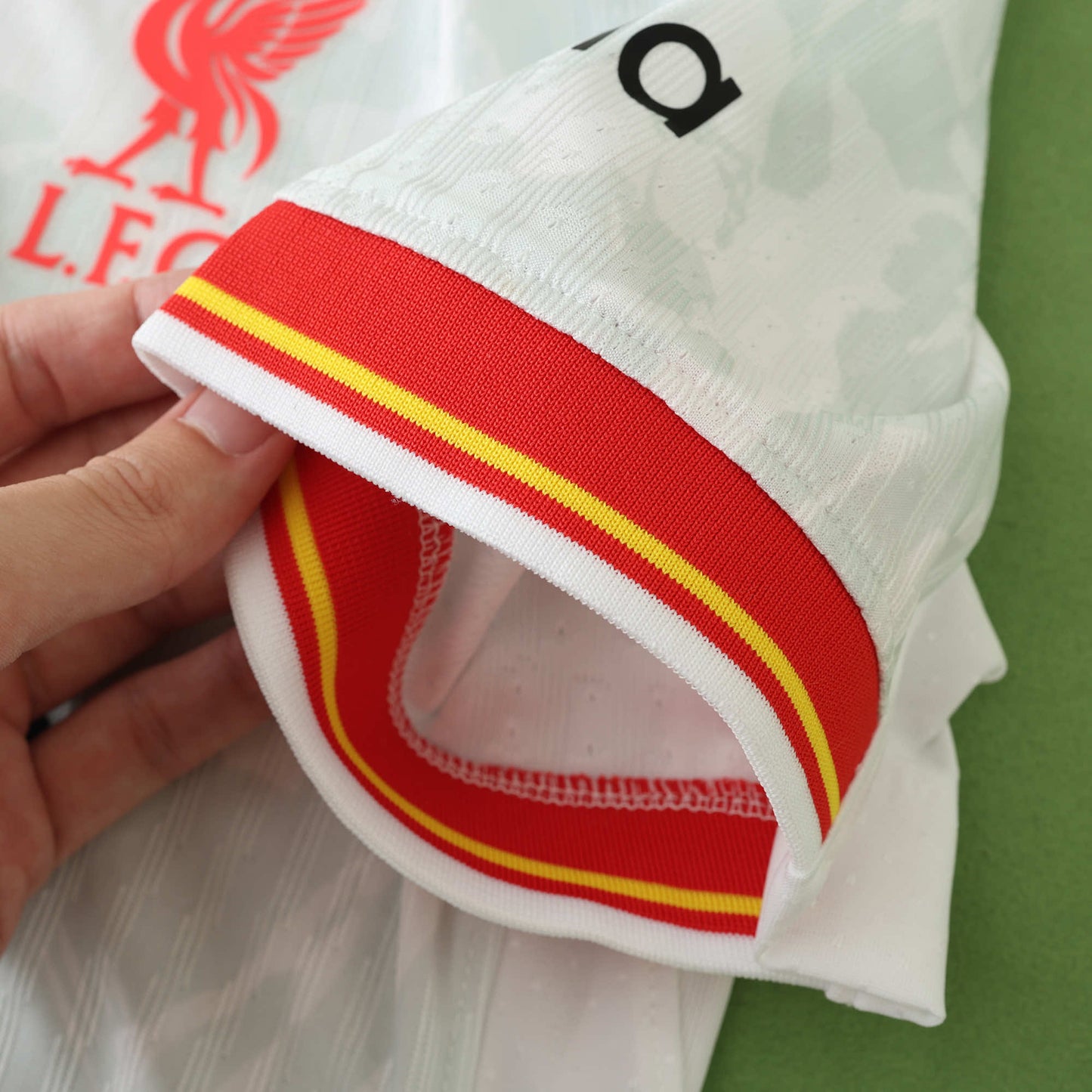 Liverpool F.C - Authentic Alternativtrikot (3.) 2024/25