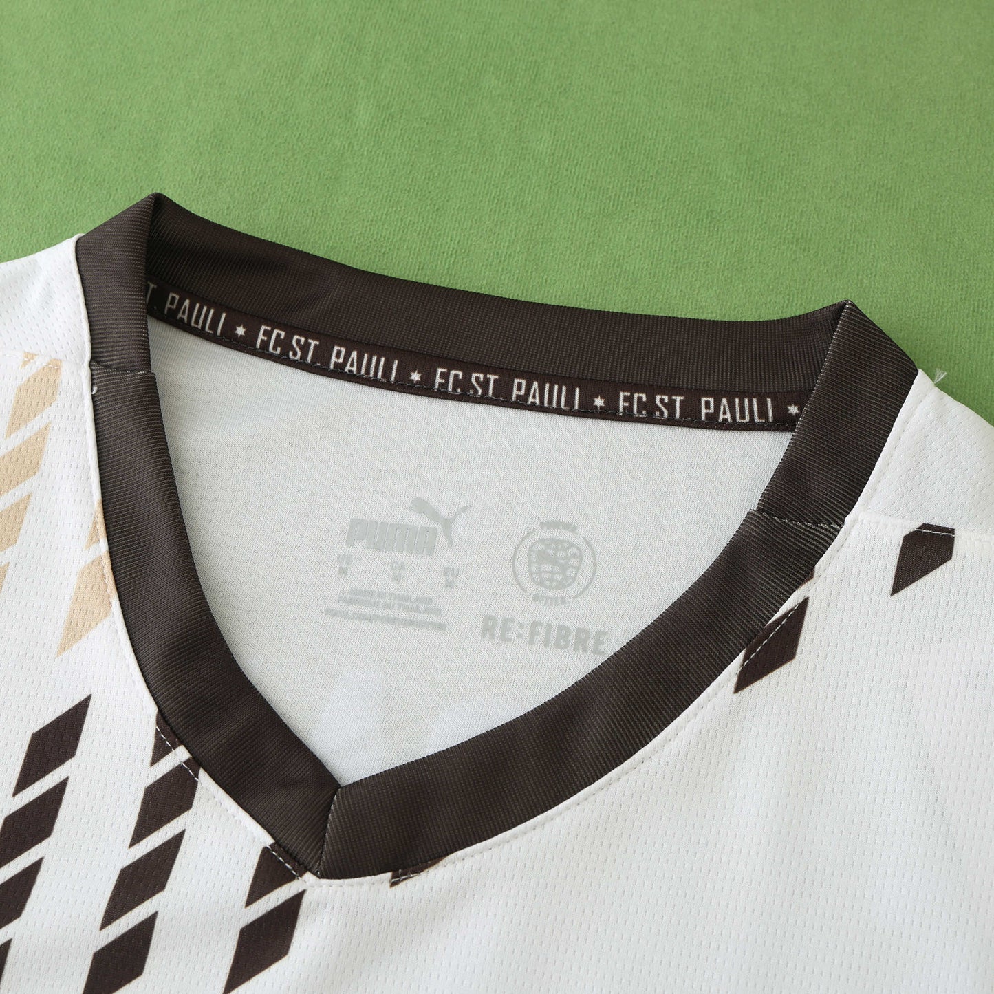 FC St. Pauli - Auswärtstrikot 2024/25