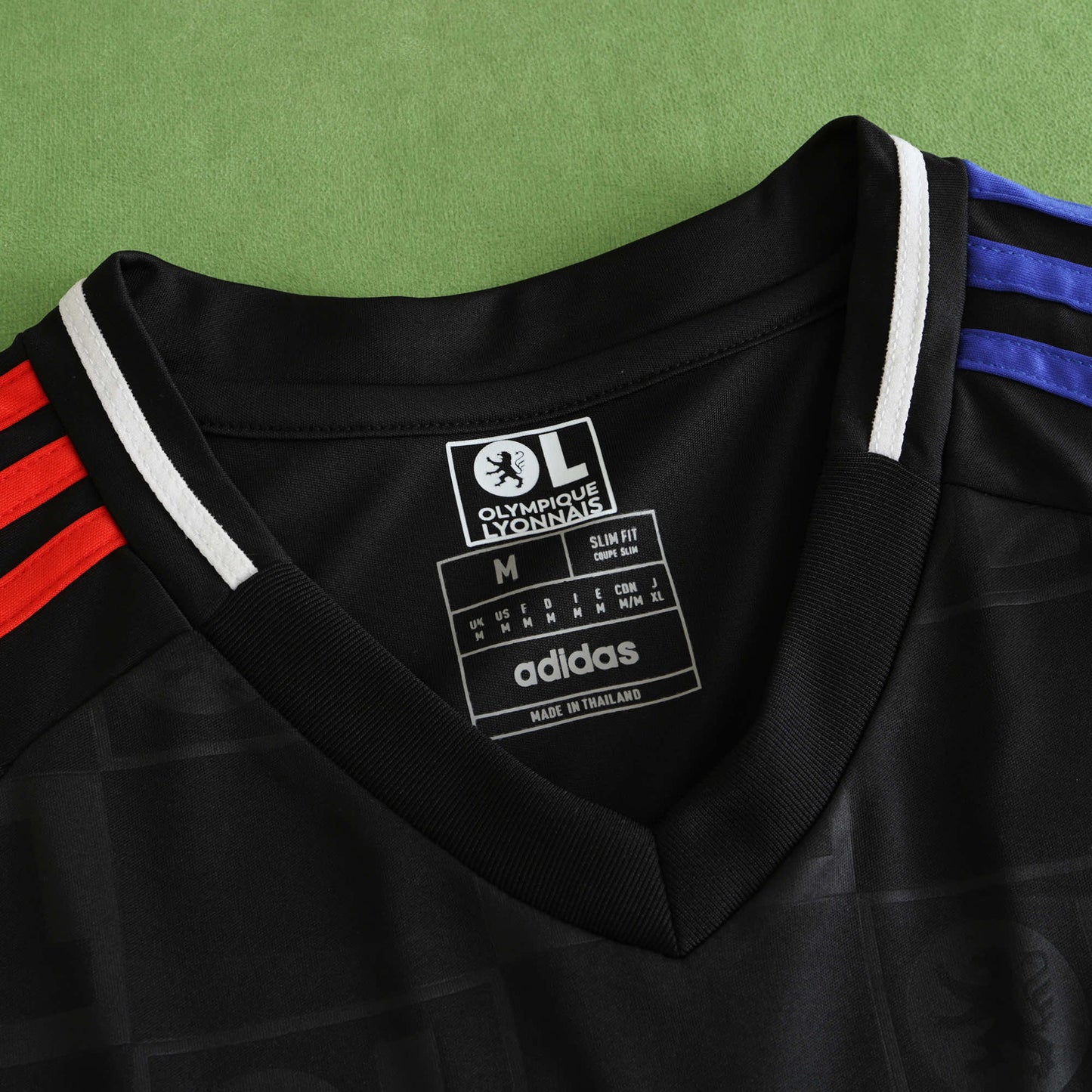 Olympique Lyon - Auswärtstrikot 2024/25