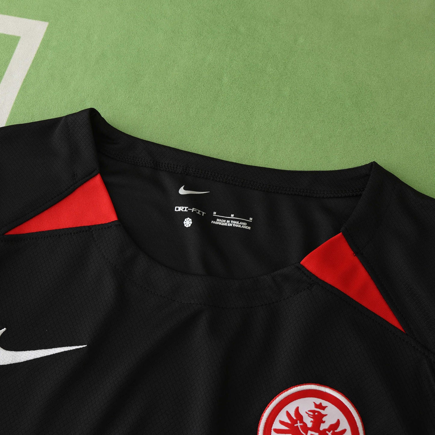 Eintracht Frankfurt - Auswärtstrikot 2024/25