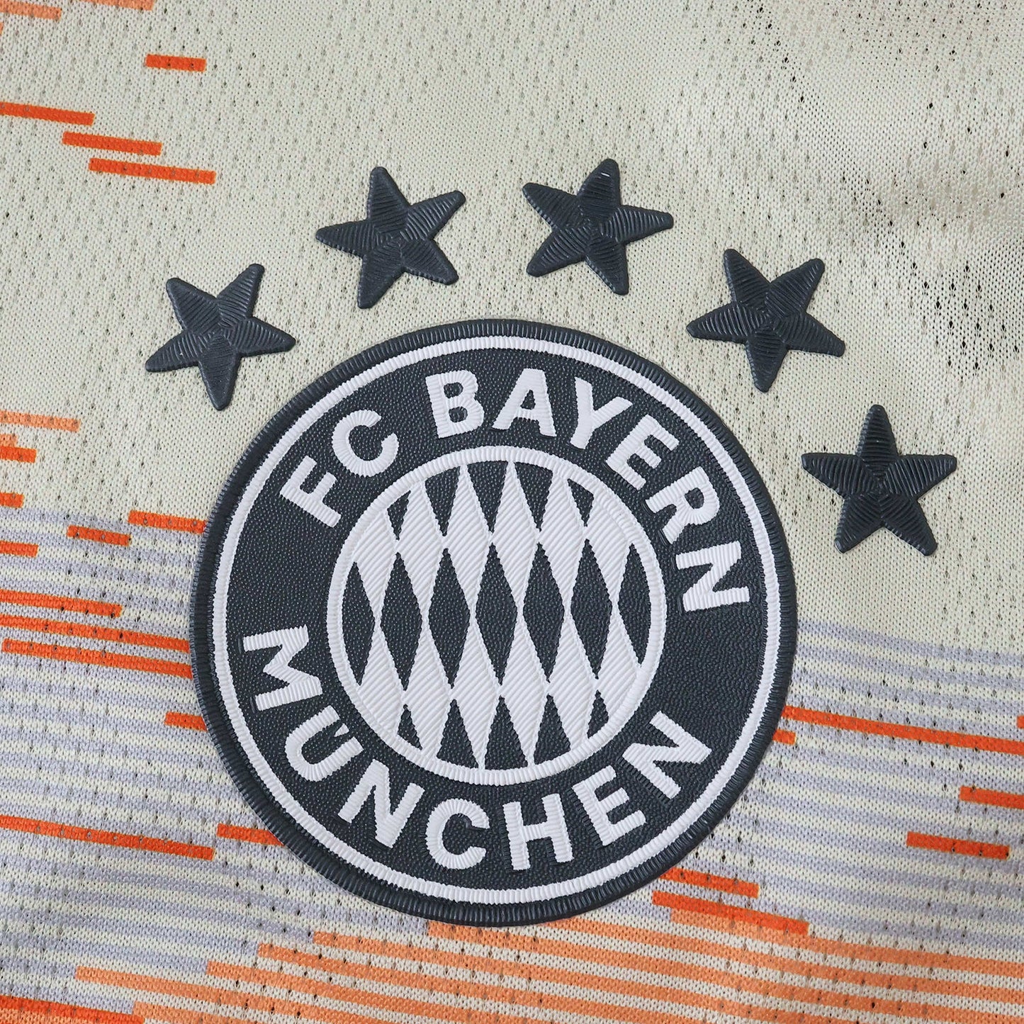 FC Bayern München - Authentic Auswärtstrikot 2025/26
