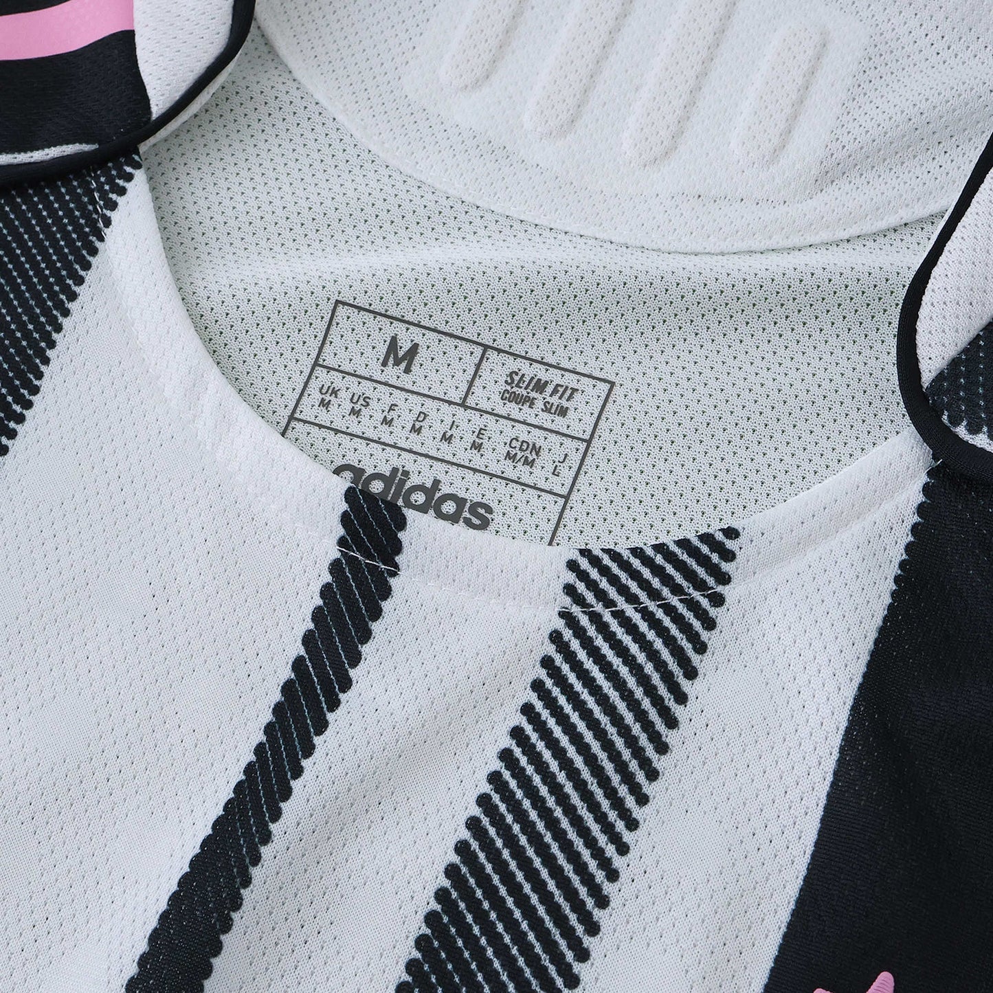 Juventus Turin - Authentic Heimtrikot 2025/26