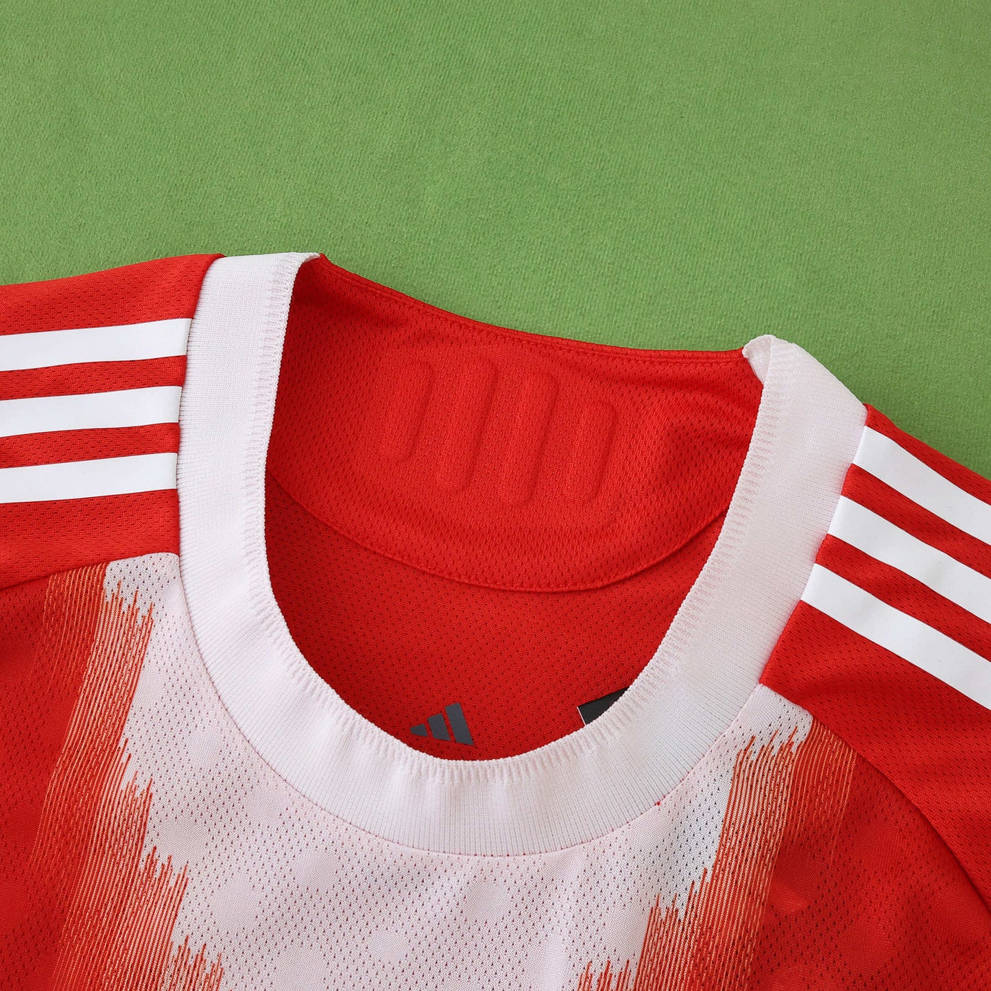 FC Bayern München - Authentic Heimtrikot 2025/26